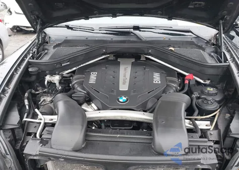 2013 BMW X5 xDrive50I from USA, damaged, VIN 5UXZV8C57DL899442